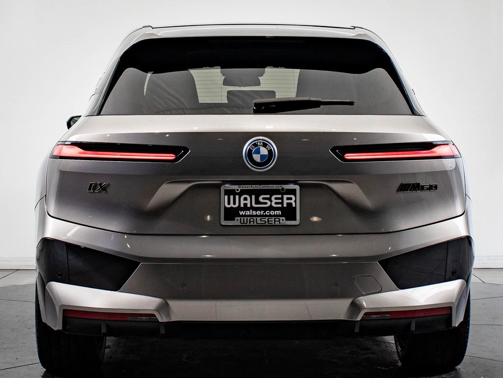 Used 2023 BMW iX M60 image 10