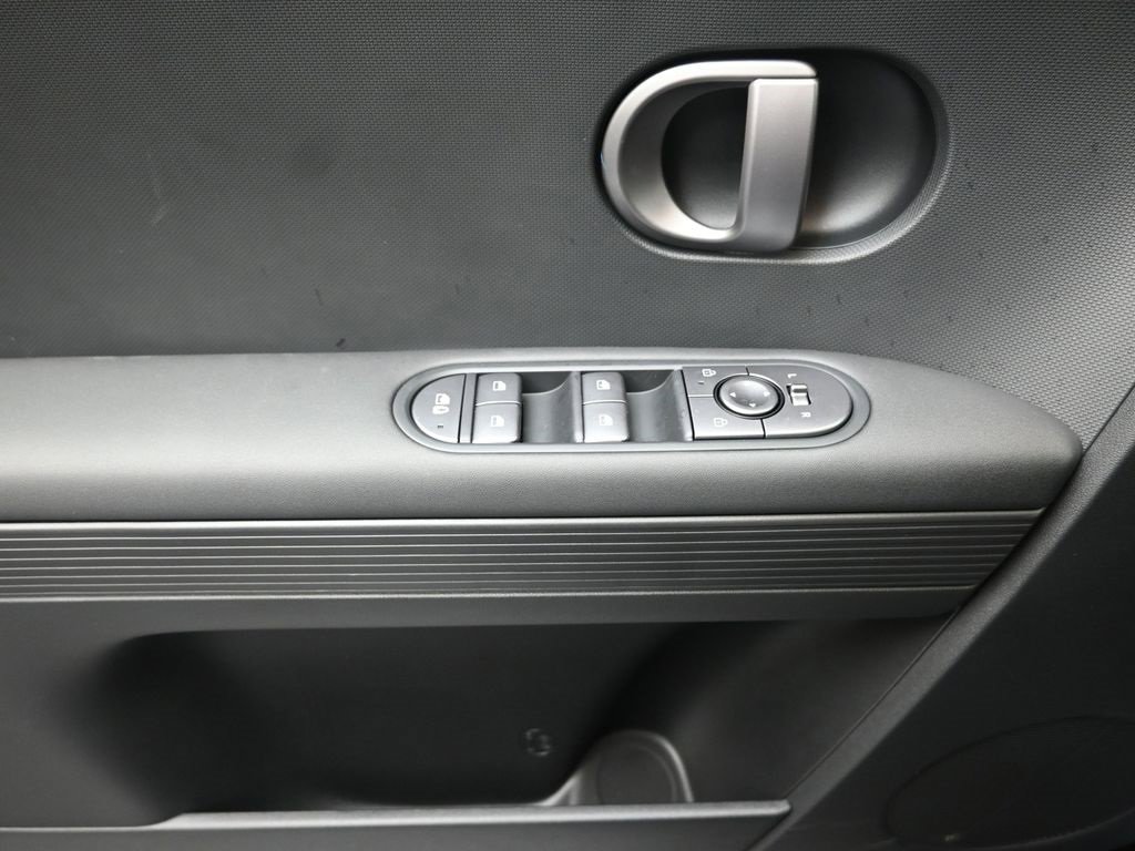 New 2026 Hyundai Ioniq 5 SEL image 22