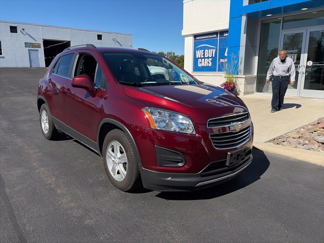 Used 2016 Chevrolet Trax LT w/ LT Convenience Package FWD image 3