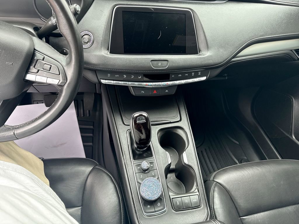Used 2023 Cadillac XT4 Premium Luxury image 29