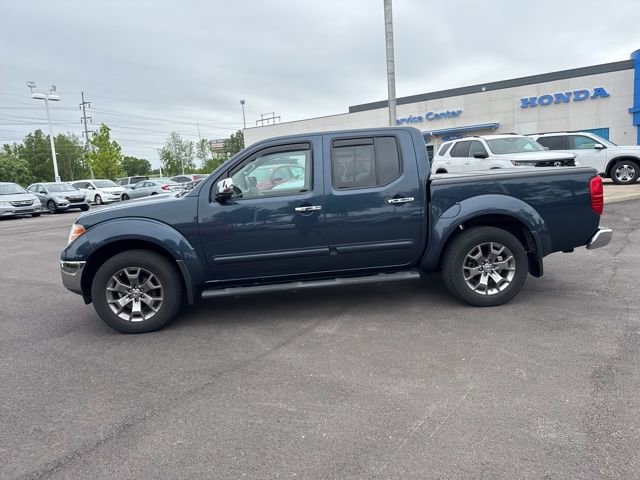 Used 2015 Nissan Frontier SL w/ Moonroof Package AWD/4WD image 13
