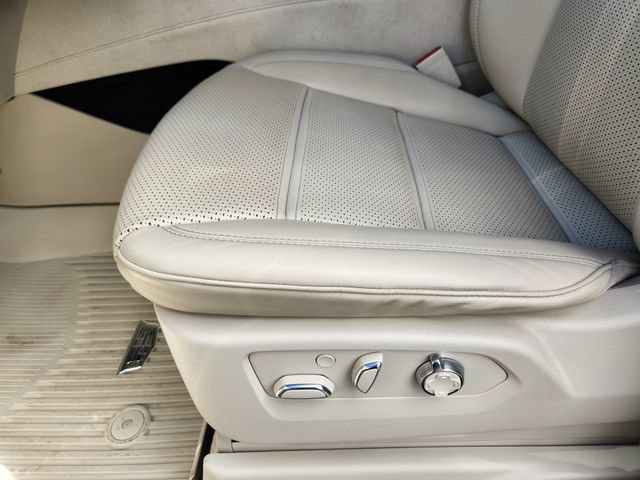 Used 2021 Cadillac Escalade Sport Platinum AWD/4WD image 10