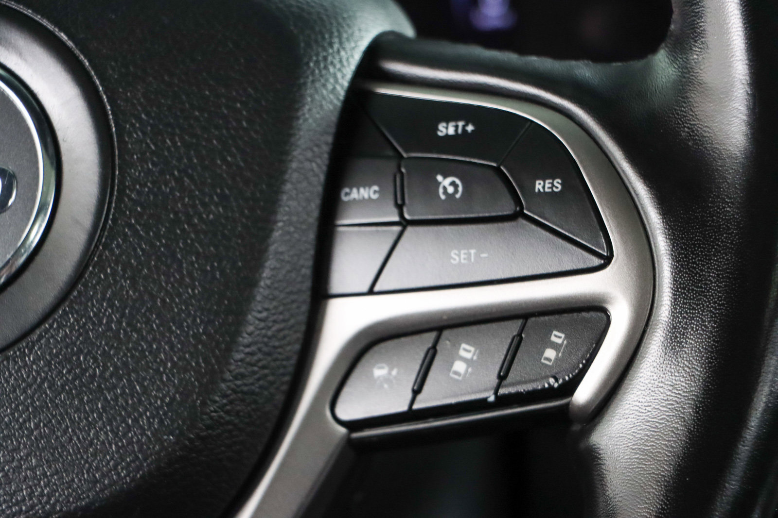 Used 2021 Jeep Grand Cherokee Limited w/ Quick Order Package 28K 80th image 14