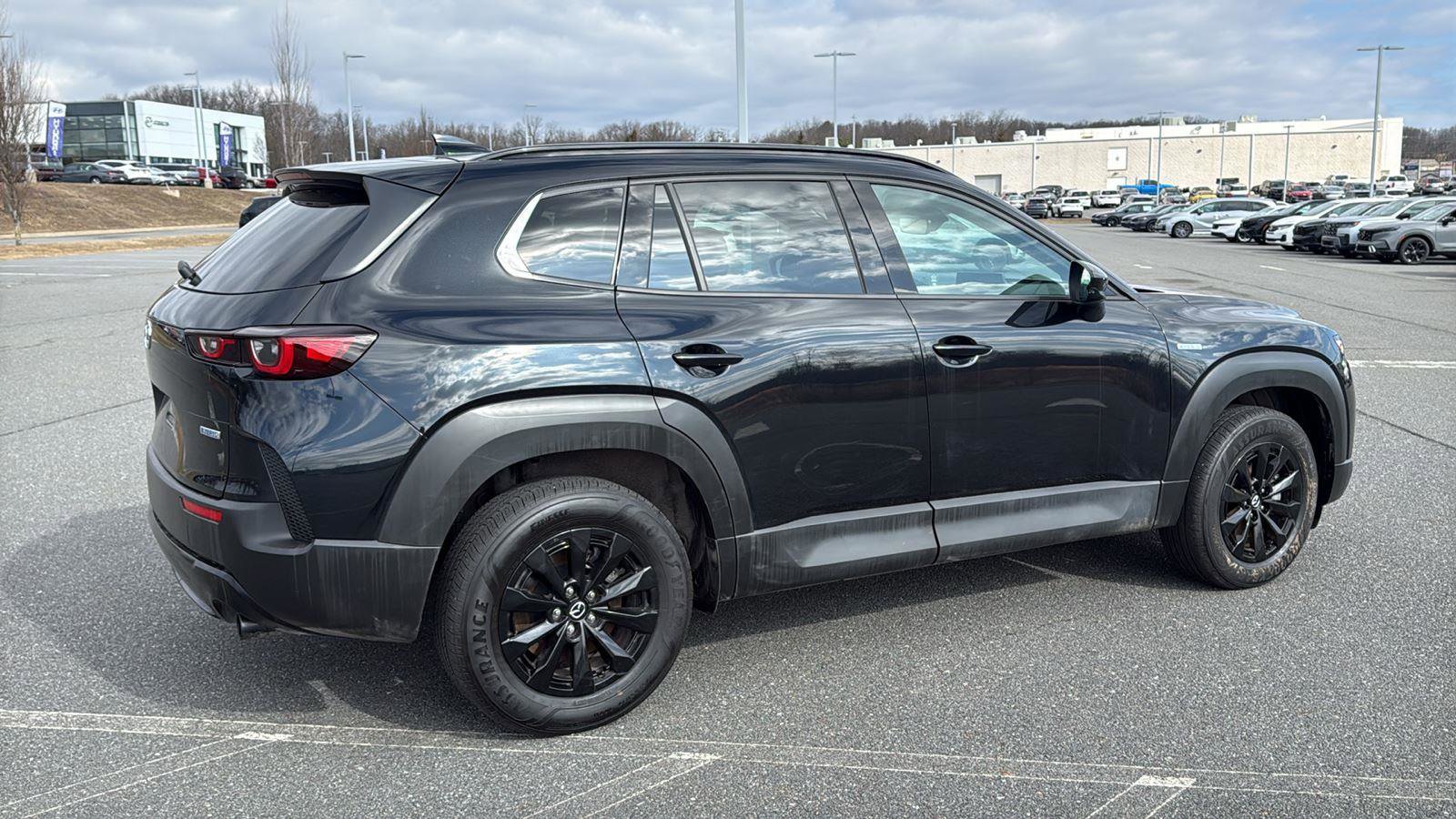 Certified 2025 MAZDA CX-50 AWD 2.5 Hybrid w/ Premium Pkg image 5