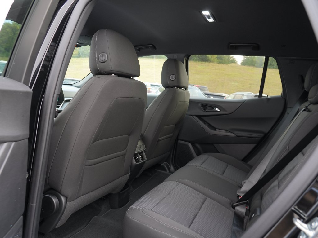 New 2027 Chevrolet Equinox LT AWD/4WD image 11