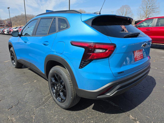 New 2026 Chevrolet Trax LT image 3