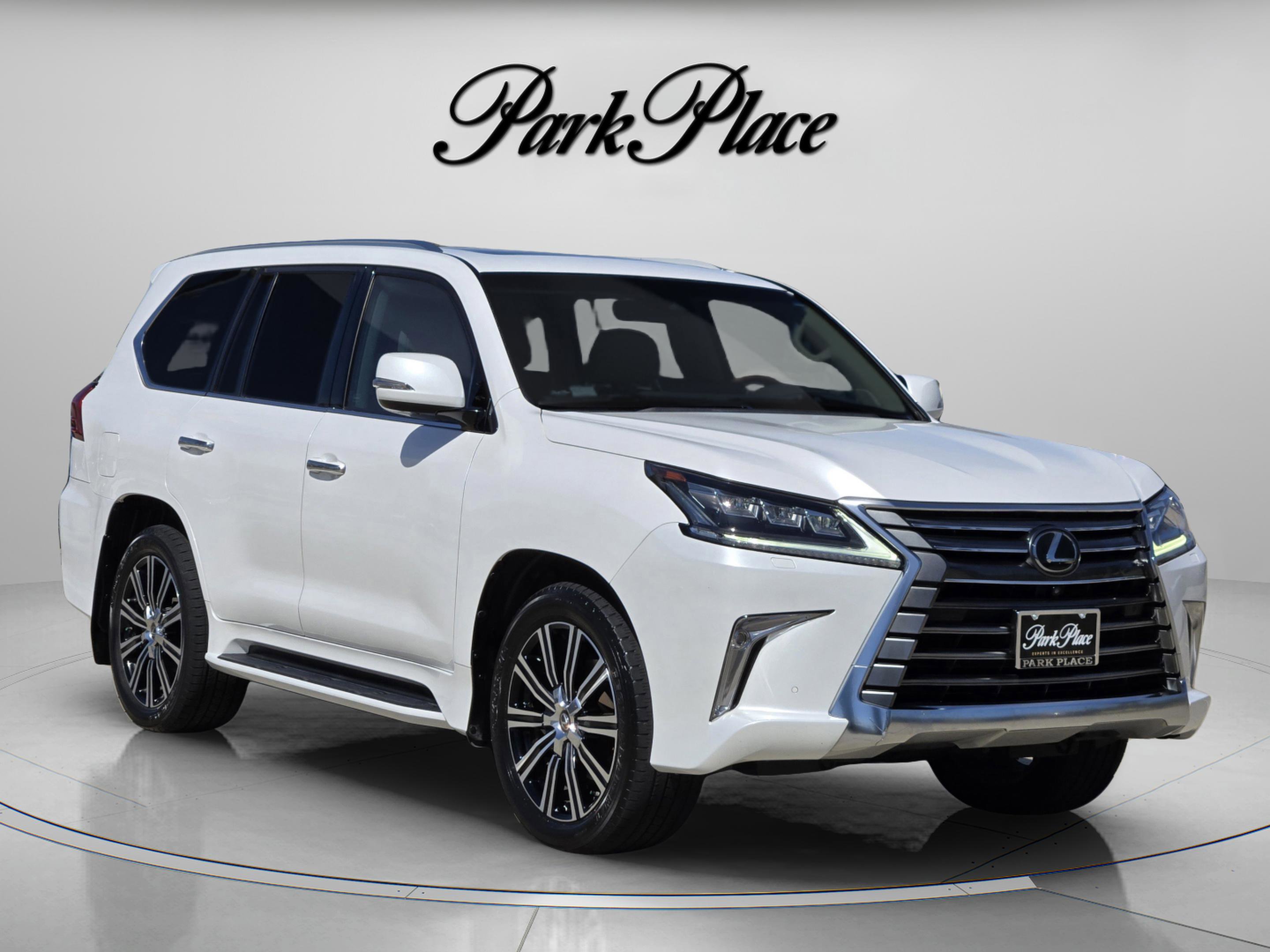 Used 2020 Lexus LX 570 4WD w/ Luxury Package image 5