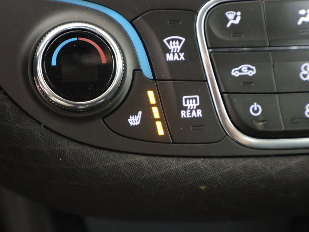 Used 2023 Chevrolet Malibu LT FWD image 40