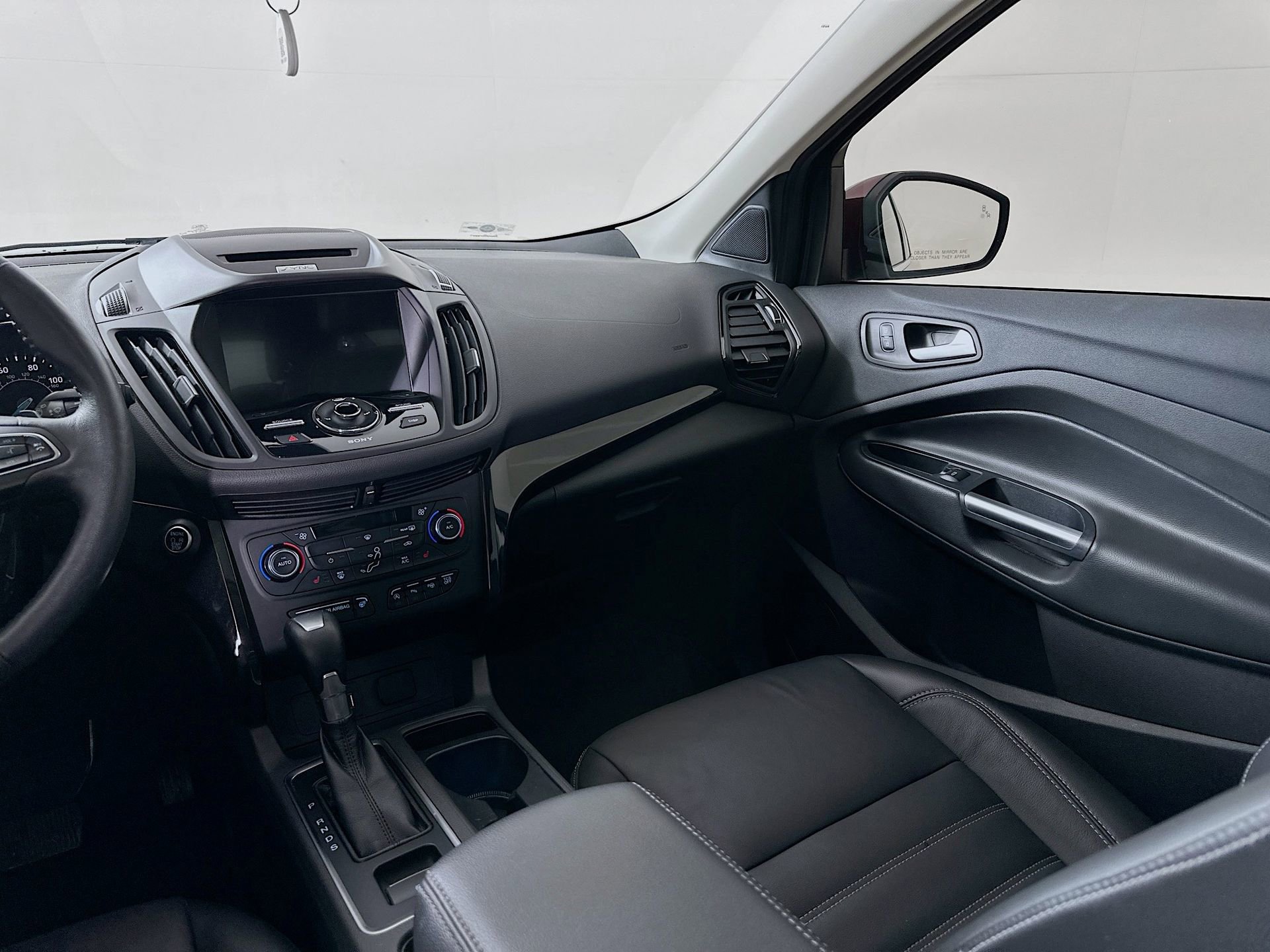 Used 2017 Ford Escape Titanium w/ Equipment Group 301A FWD image 25