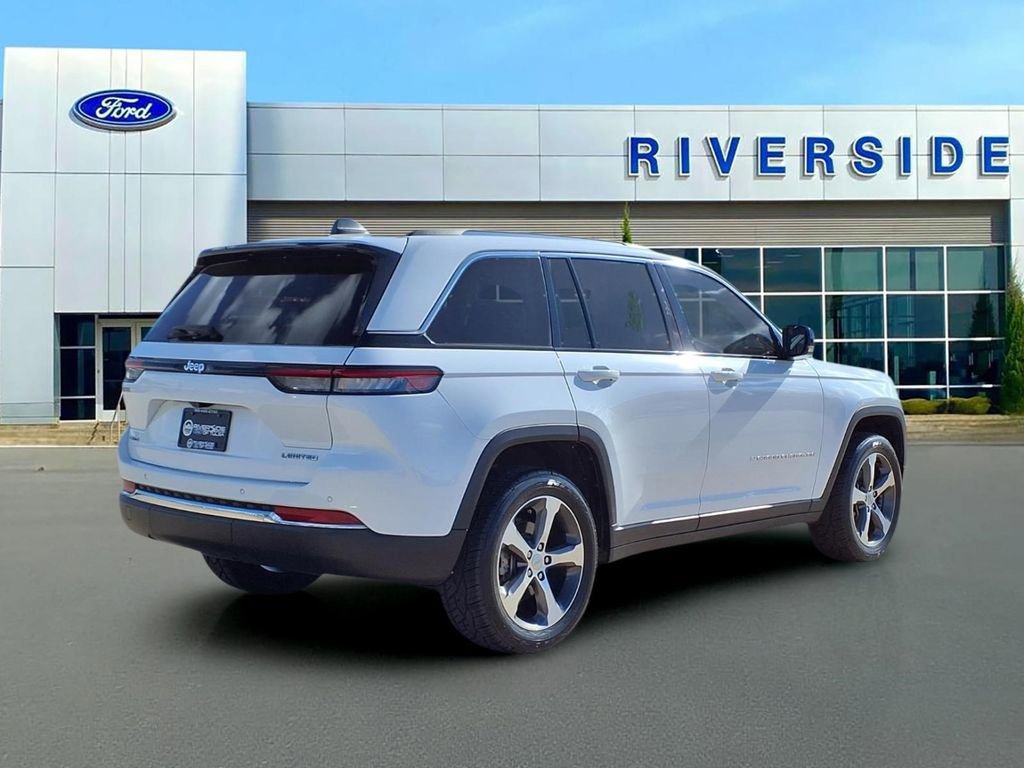Used 2023 Jeep Grand Cherokee Limited w/ Trailer Tow Prep Group (B) image 7