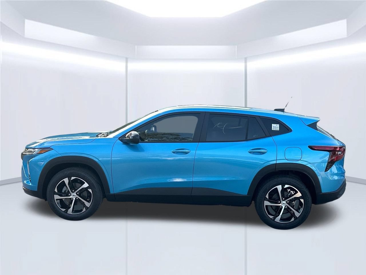 New 2026 Chevrolet Trax RS w/ Sunroof Package FWD image 2