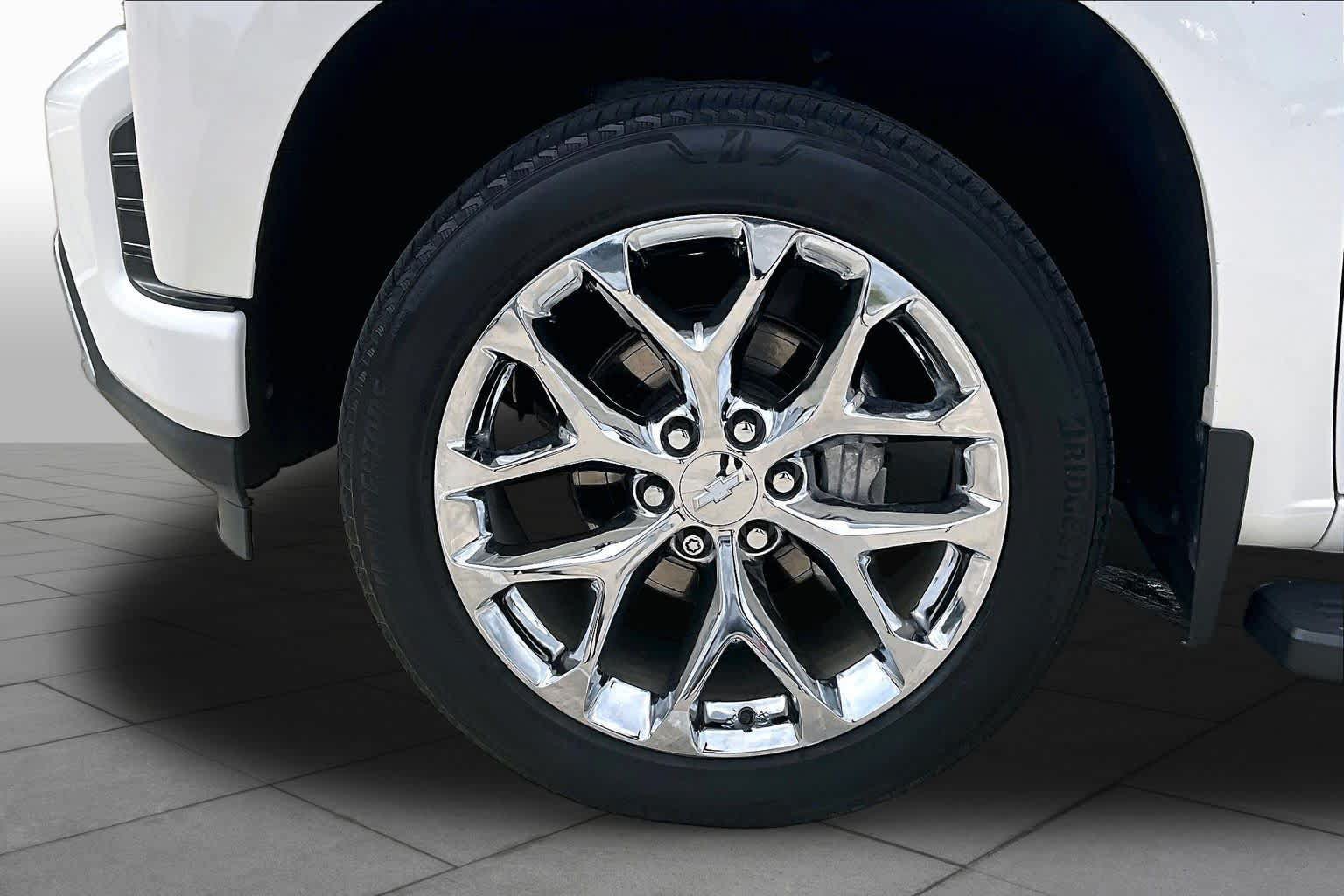 Used 2020 Chevrolet Silverado 1500 High Country AWD/4WD image 10