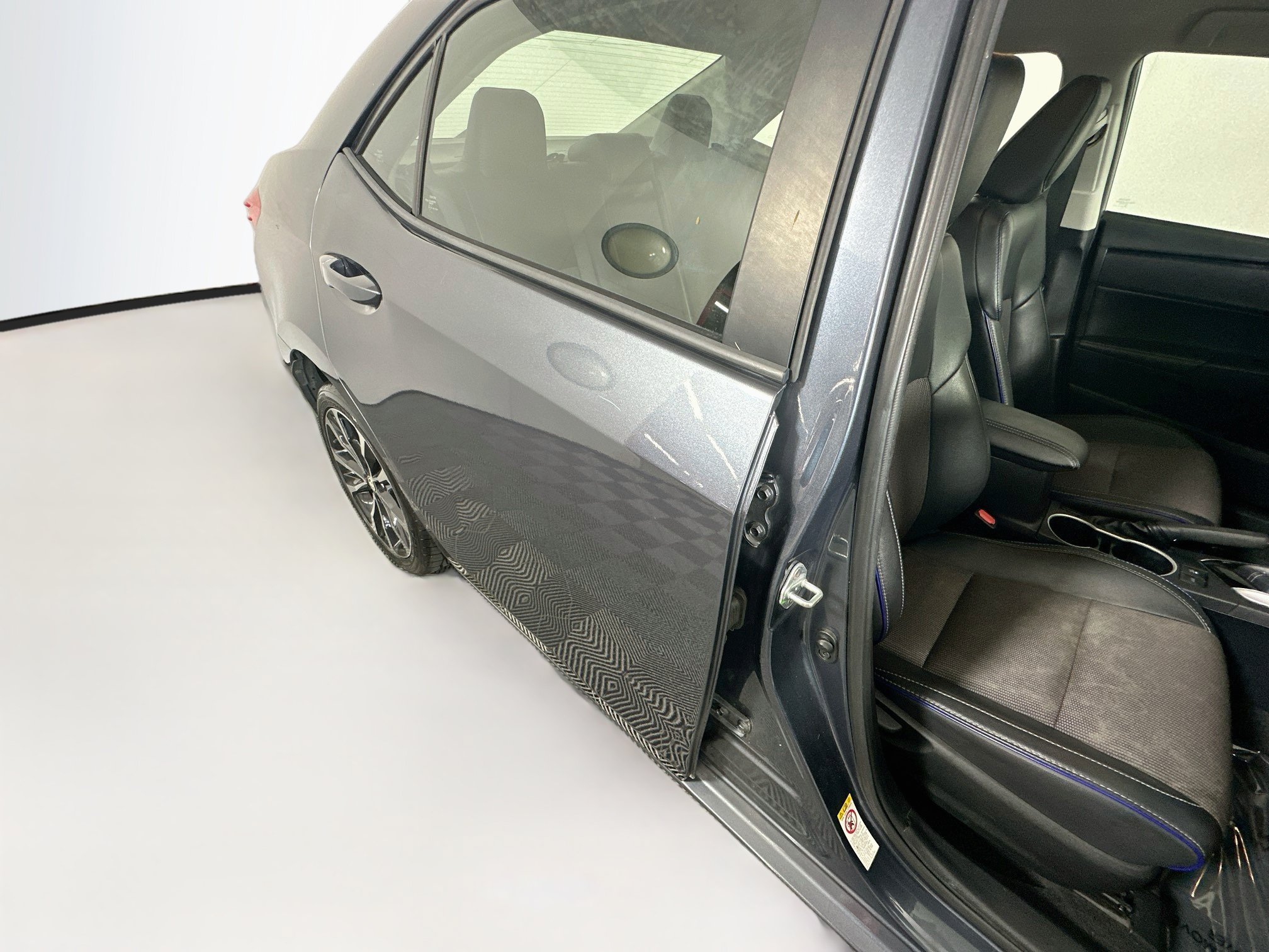 Used 2017 Toyota Corolla SE FWD image 27