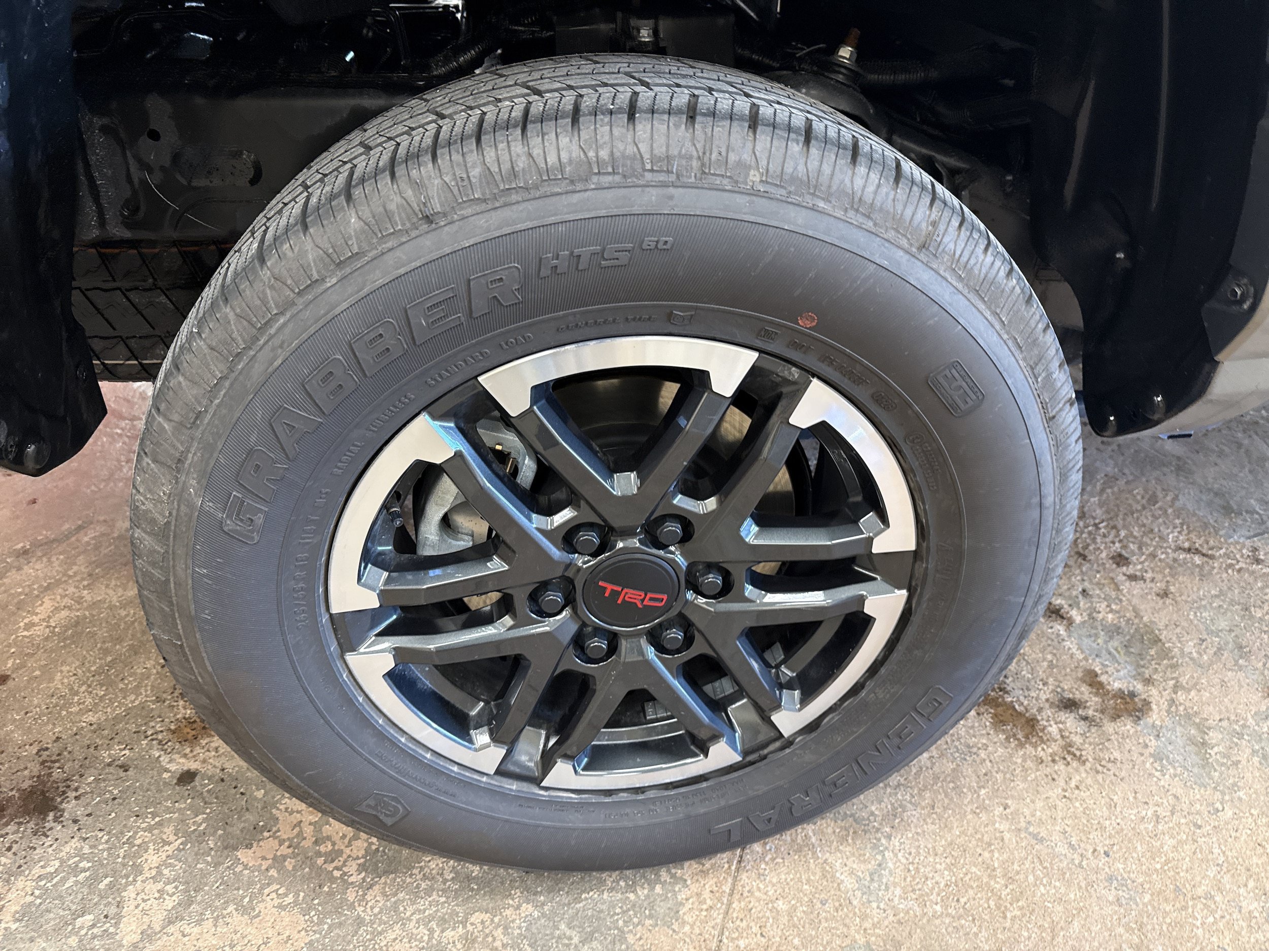 Used 2026 Toyota Tacoma TRD Sport w/ TRD Sport Upgrade Package AWD/4WD image 14