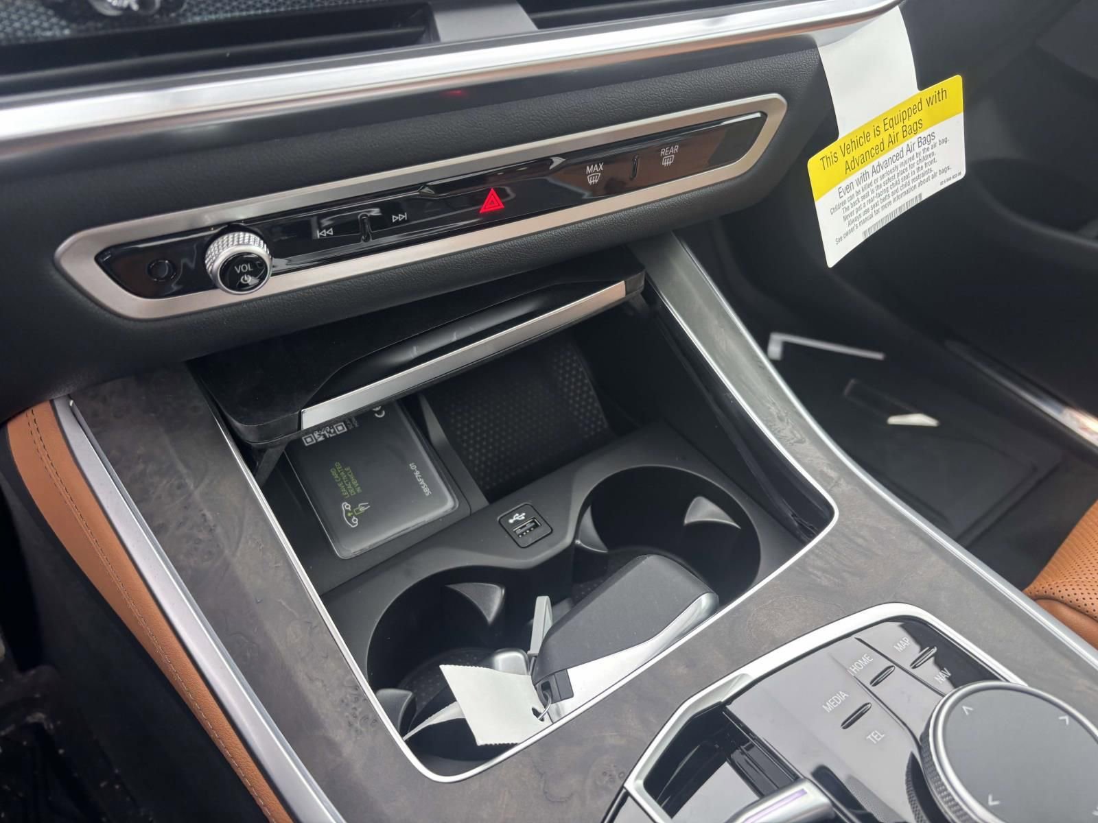 New 2026 BMW X5 xDrive40i w/ M Sport Package AWD/4WD image 22