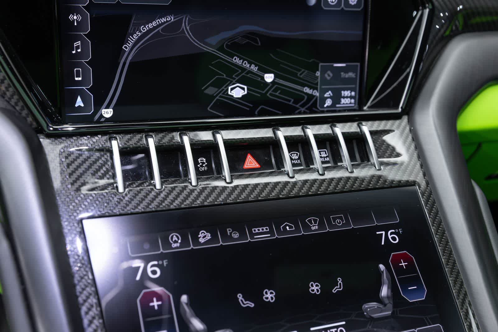 Used 2022 Lamborghini Urus AWD/4WD image 35