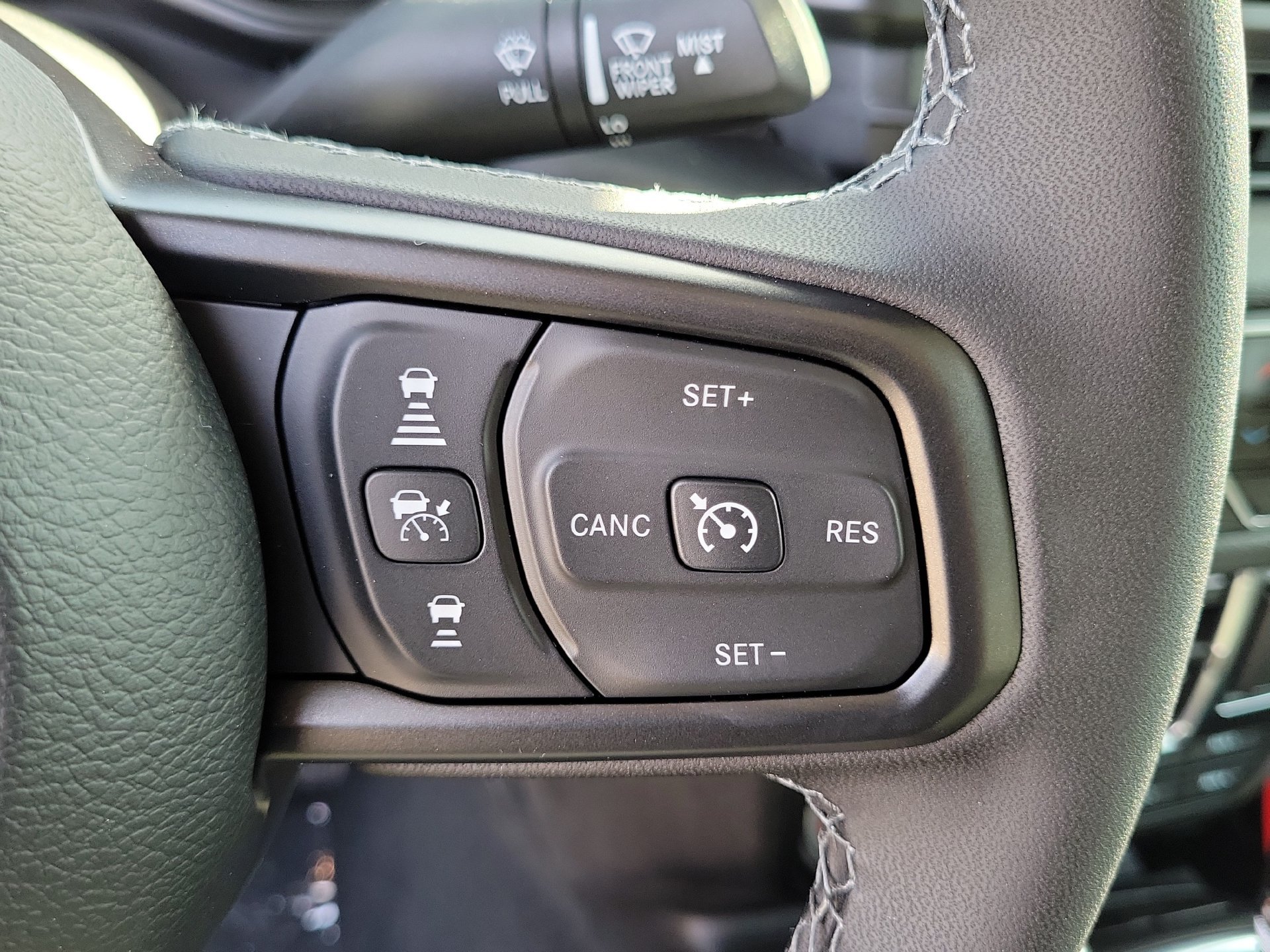 New 2026 Jeep Gladiator Sport AWD/4WD image 6