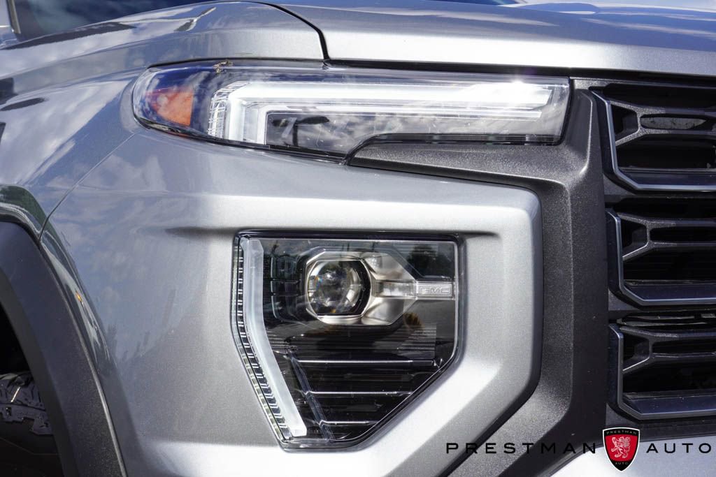 Used 2024 GMC Canyon AT4 AWD/4WD image 15