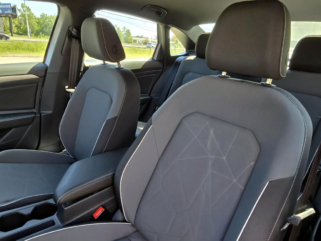 New 2025 Volkswagen Jetta Sport FWD image 21