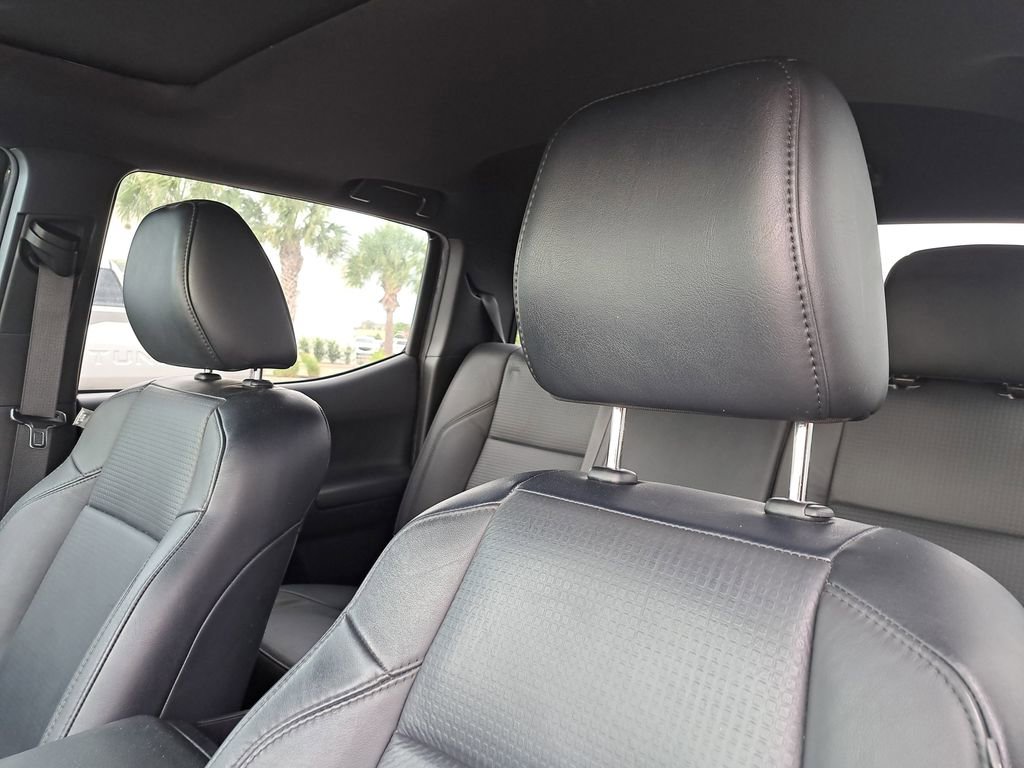 Certified 2022 Toyota Tacoma Limited image 15