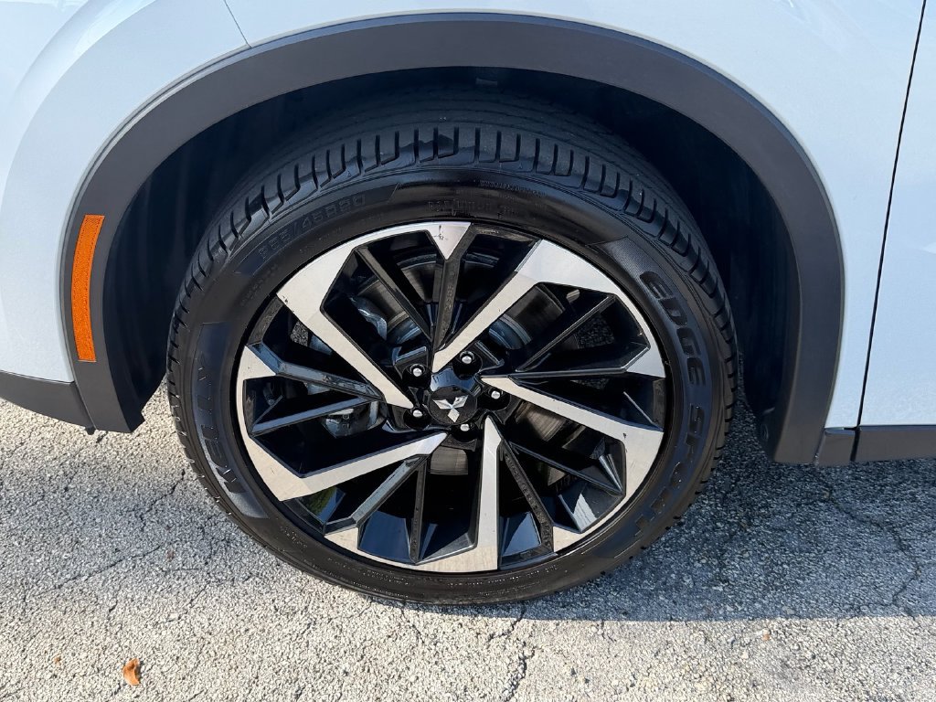 Used 2024 Mitsubishi Outlander SE AWD/4WD image 17