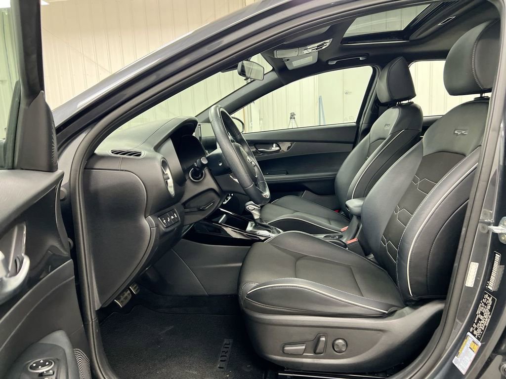 Used 2021 Kia Forte GT-Line w/ GT-Line Premium Package FWD image 20