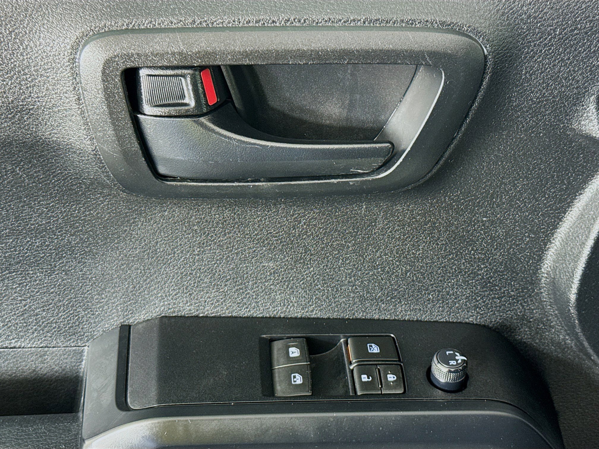 Used 2021 Toyota Tacoma SR image 22