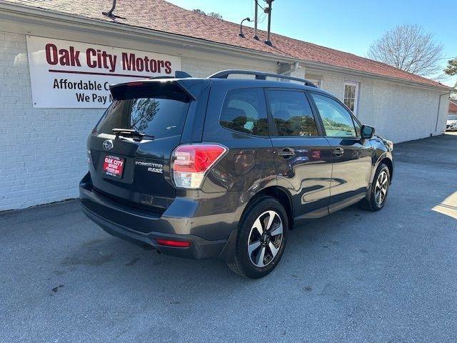 Used 2017 Subaru Forester 2.5i Premium w/ All-Weather Package image 5
