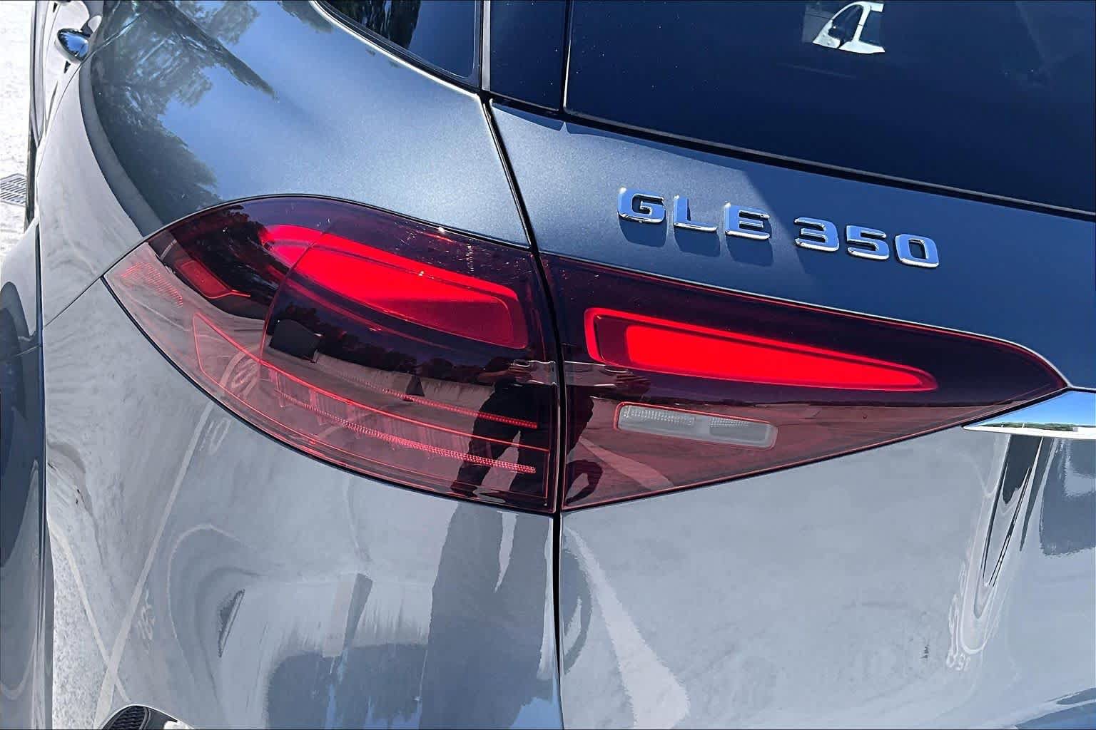 Used 2024 Mercedes-Benz GLE 350 4MATIC image 29