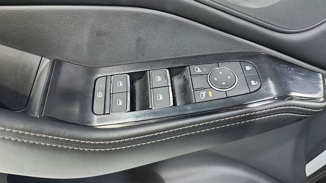 Certified 2026 Nissan Rogue SL FWD image 24
