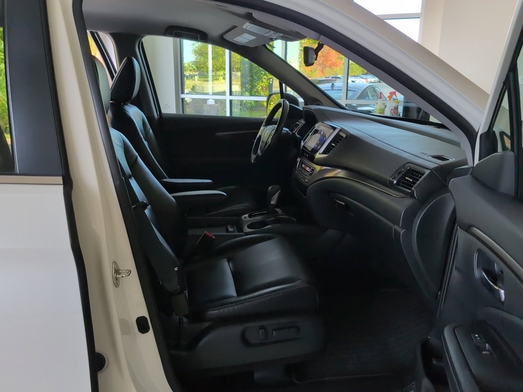 Used 2017 Honda Ridgeline RTL-T image 55