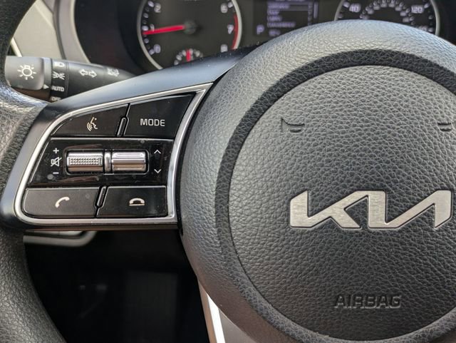 Used 2023 Kia Seltos LX image 14