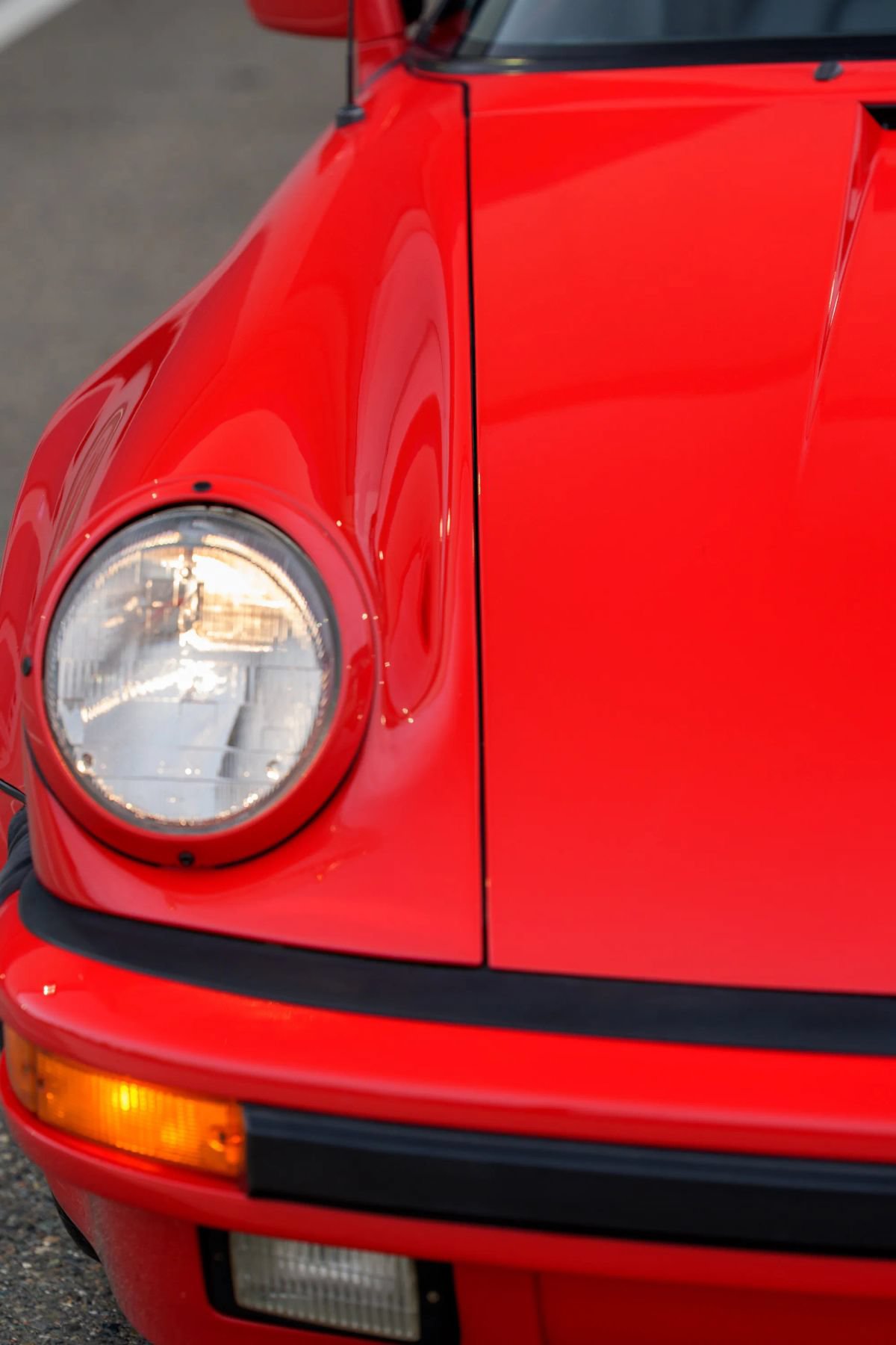 Used 1989 Porsche 911 Carrera RWD image 34