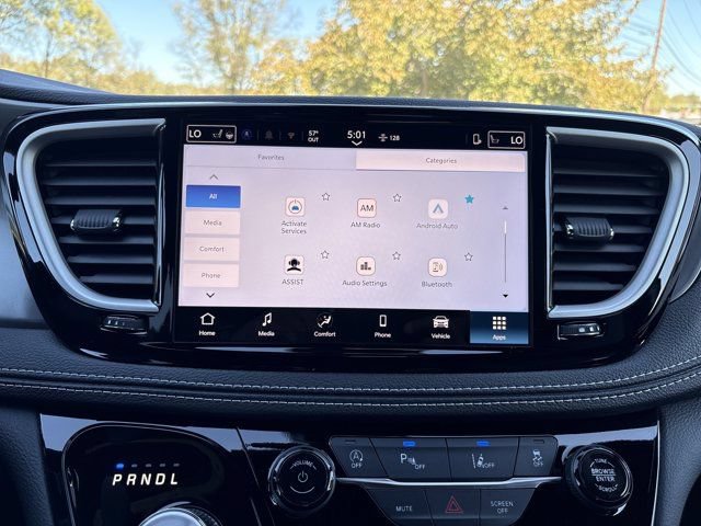 Used 2026 Chrysler Pacifica Select AWD/4WD image 26