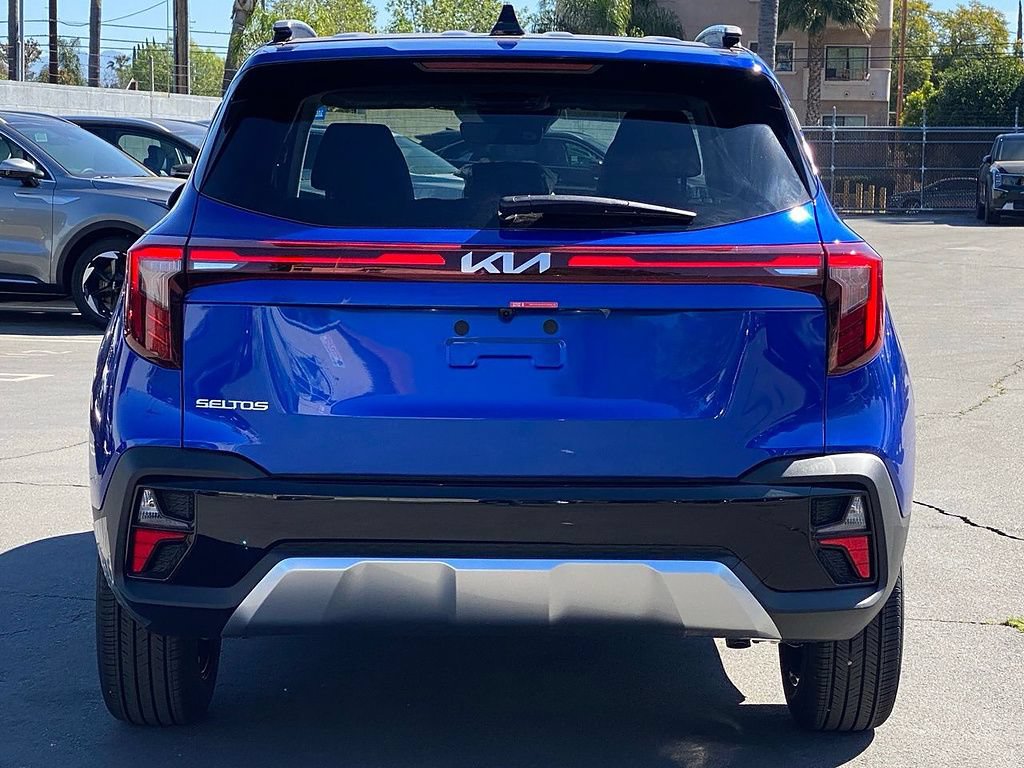 New 2026 Kia Seltos S FWD image 5