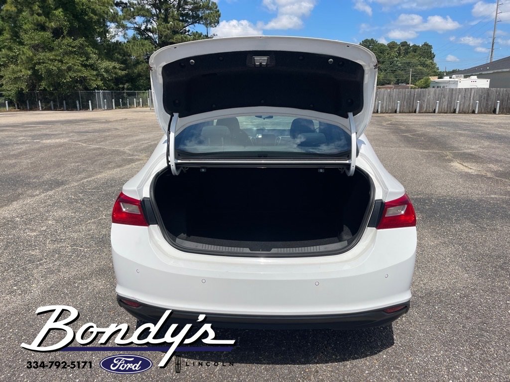 Used 2023 Chevrolet Malibu LS w/ Driver Confidence Package image 18