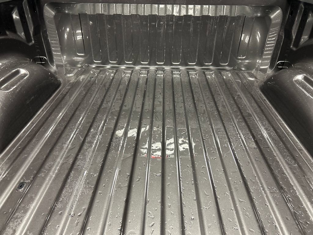 New 2026 RAM 1500 4x4 Crew Cab image 22