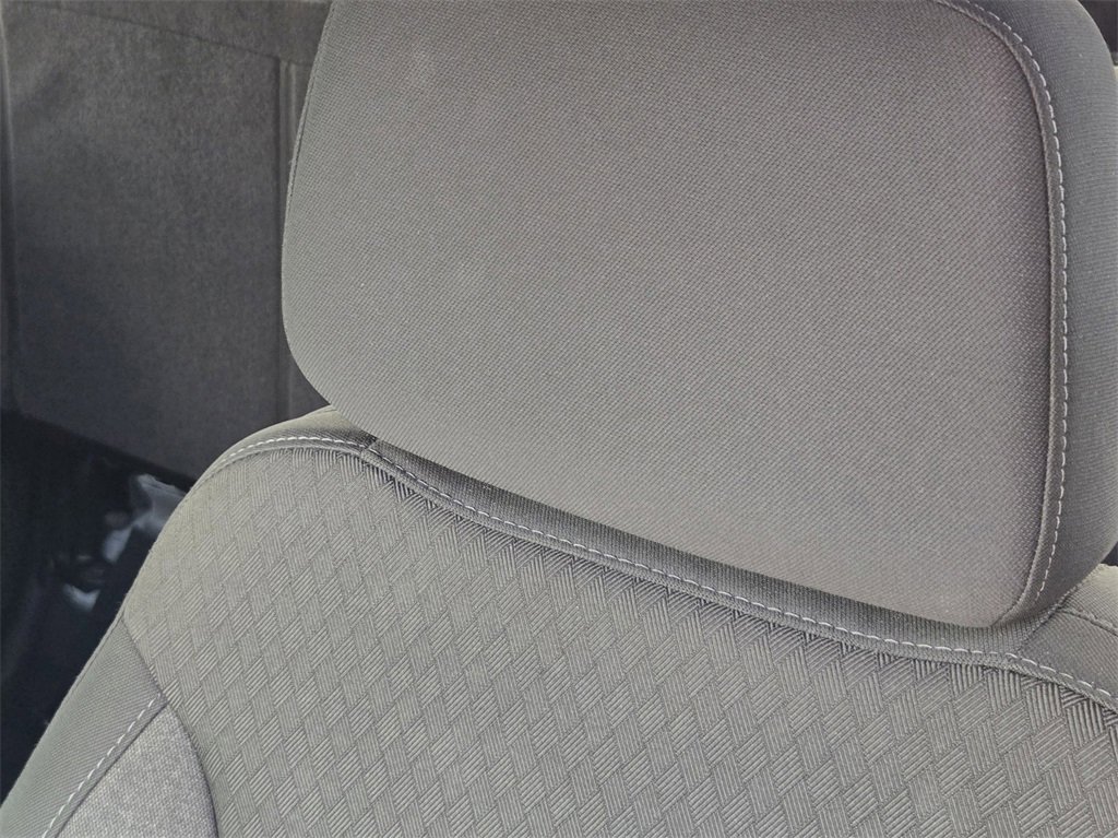 Used 2025 Chevrolet Silverado 1500 LT image 14