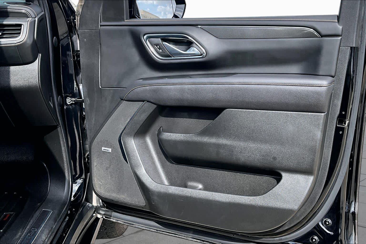 Used 2022 GMC Yukon XL AT4 AWD/4WD image 23