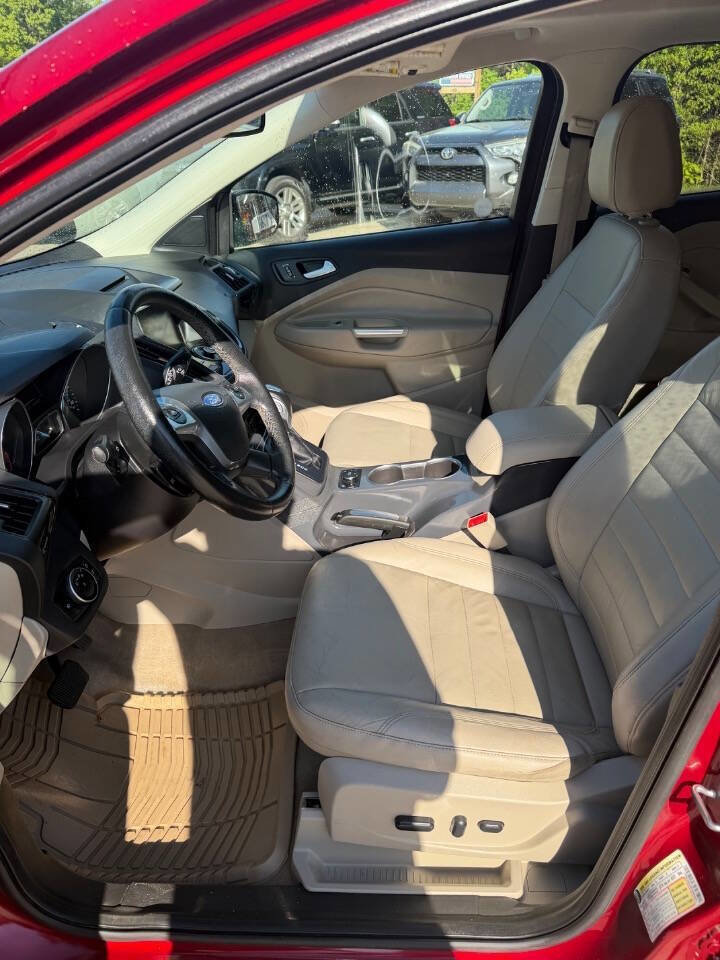 Used 2015 Ford Escape Titanium w/ Equipment Group 301A FWD image 14