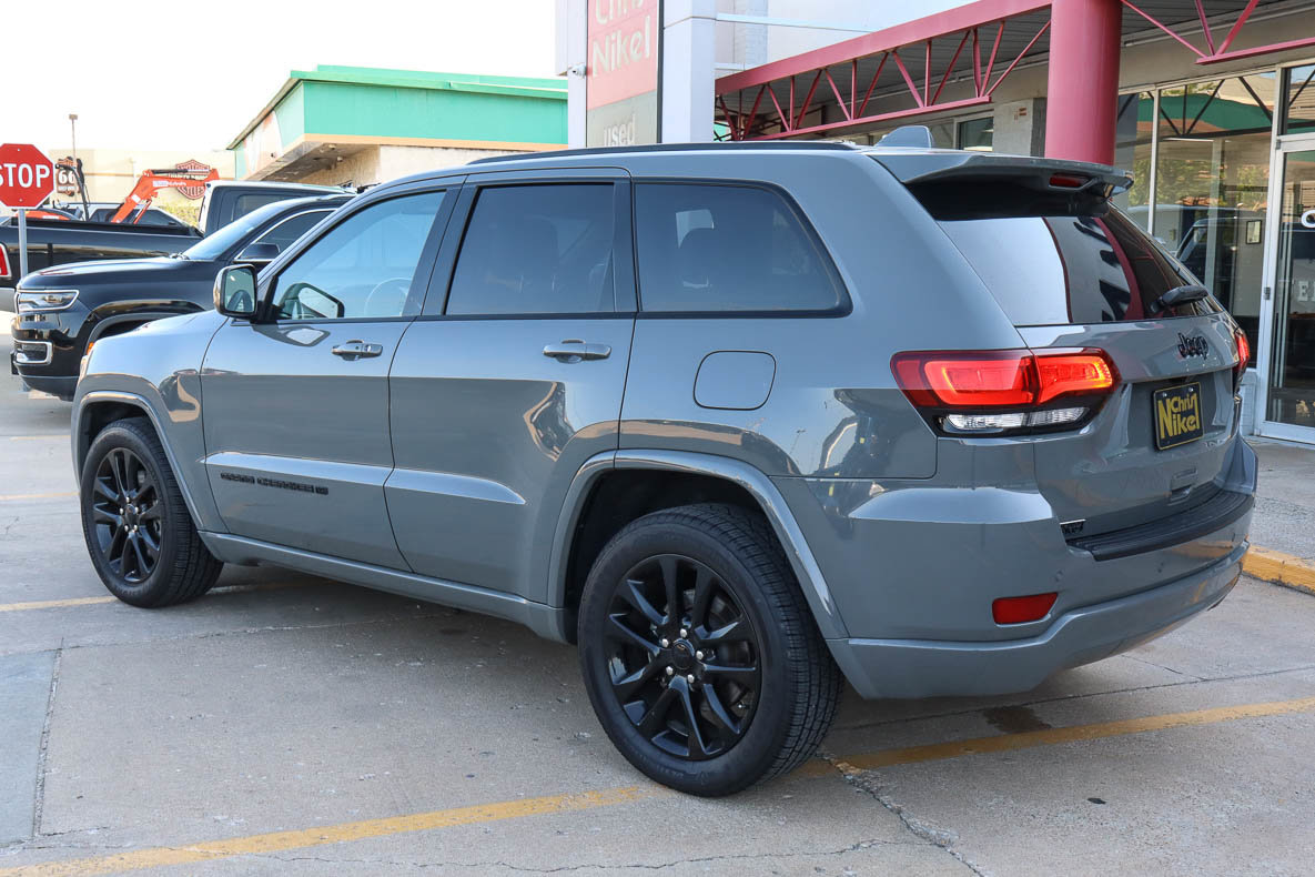 Used 2022 Jeep Grand Cherokee Laredo X RWD image 6