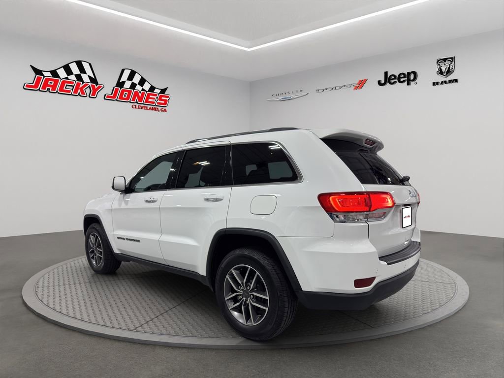 Used 2019 Jeep Grand Cherokee Laredo w/ Laredo X Package image 6