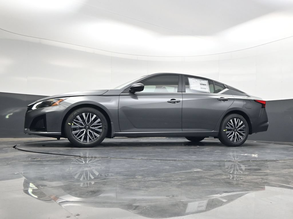 New 2026 Nissan Altima 2.5 SV FWD image 38