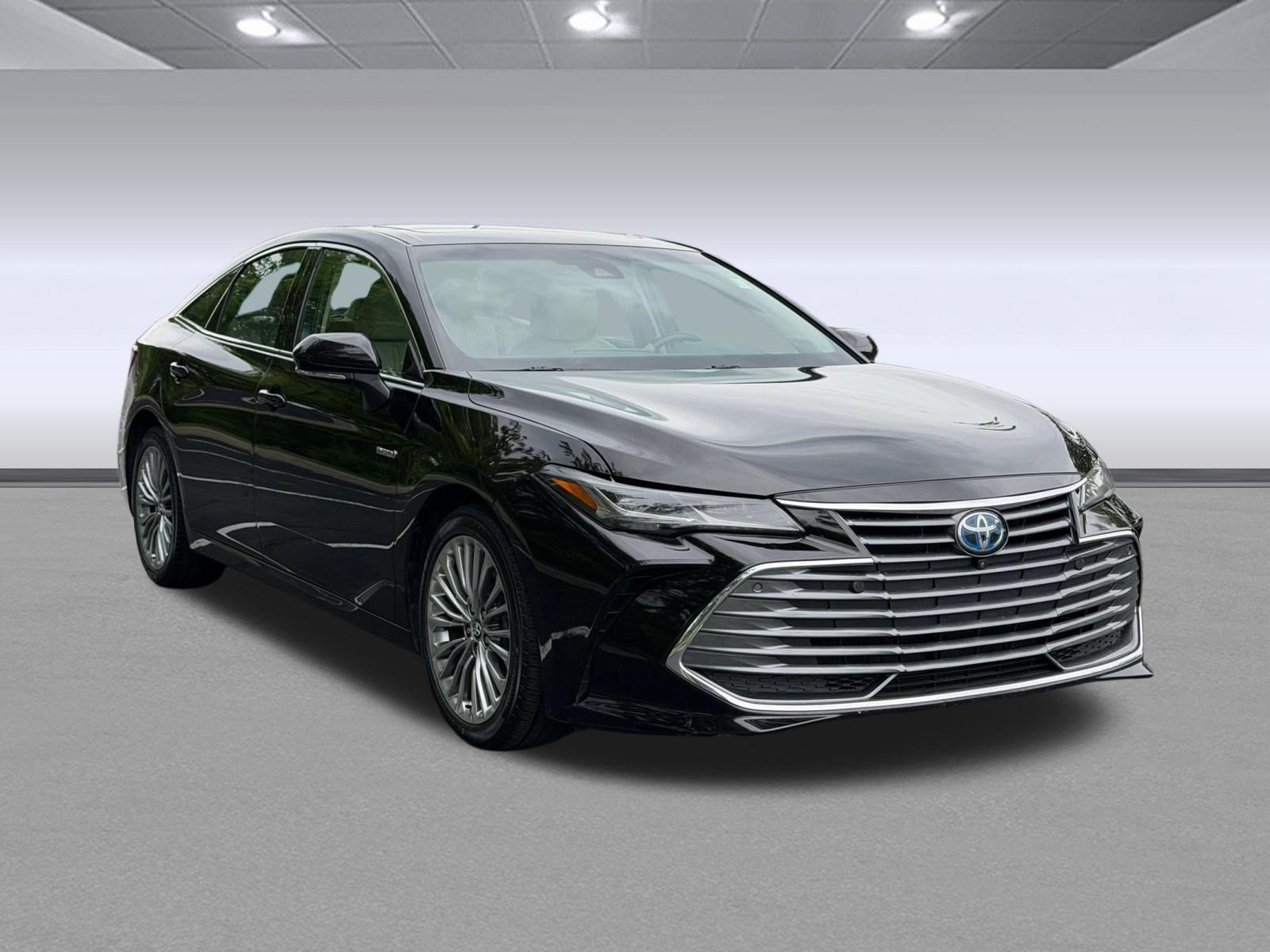 Used 2019 Toyota Avalon Limited w/ Advanced Safety Package FWD image 7