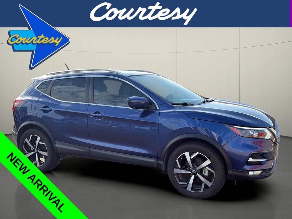 Used 2022 Nissan Rogue Sport SL w/ Premium Package