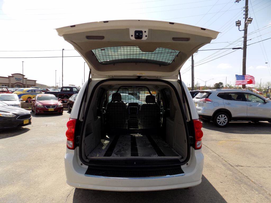 Used 2012 RAM C/V w/ UConnect Hands-Free Group image 7