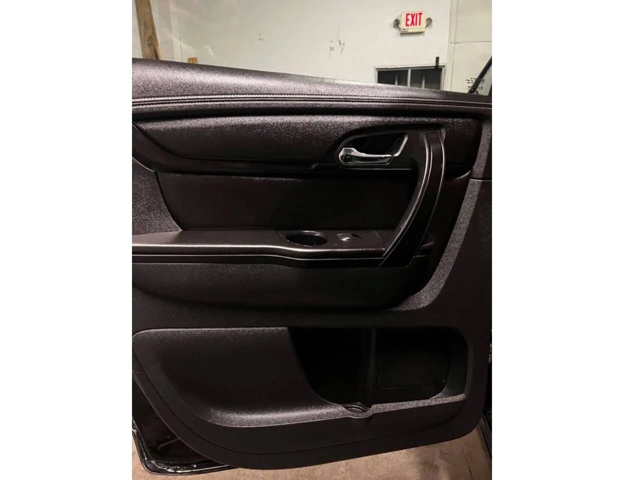 Used 2015 GMC Acadia SLE AWD/4WD image 8