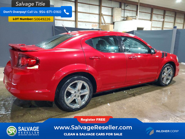 Used 2013 Dodge Avenger SXT w/ Sun/Sound Group FWD image 4