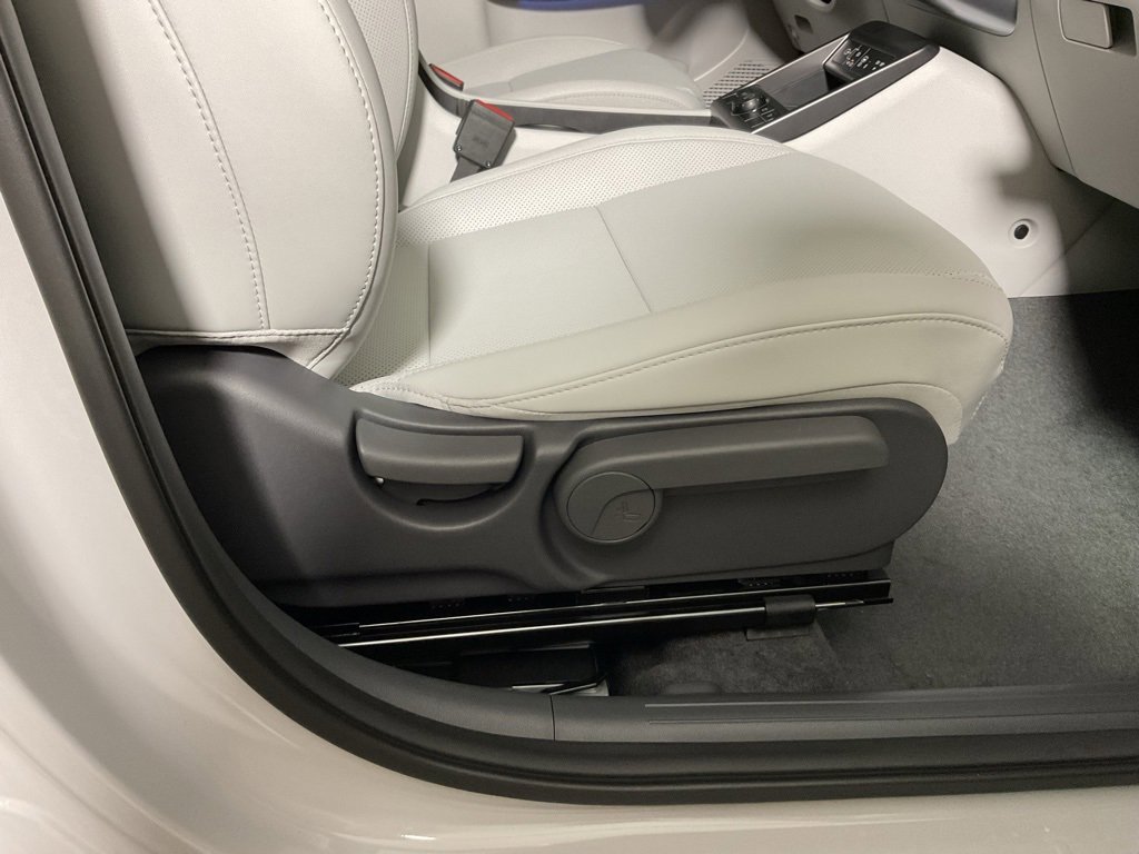 New 2026 Hyundai Kona SEL Premium image 35