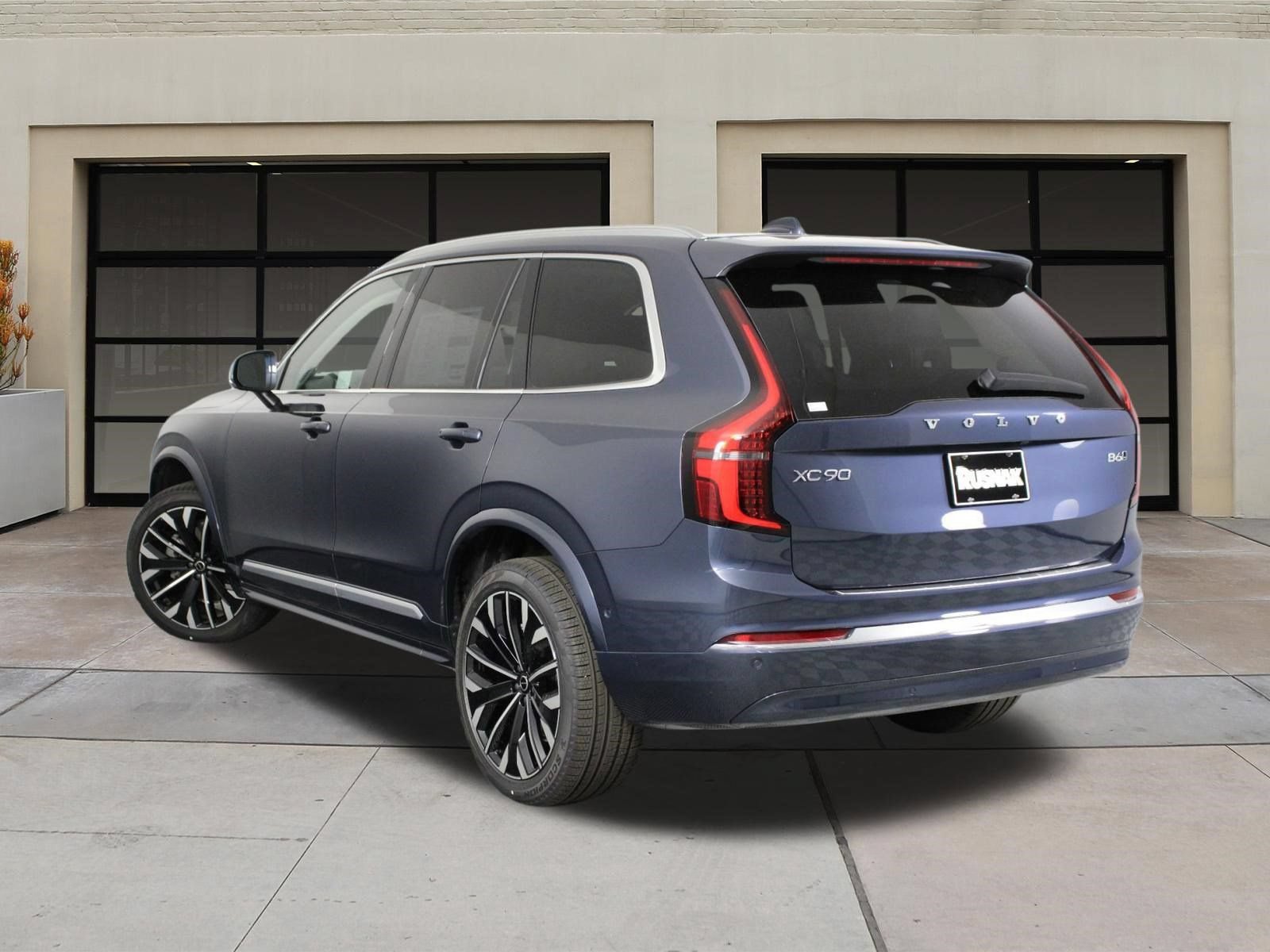 New 2026 Volvo XC90 B6 Ultra w/ Protection Package AWD/4WD image 3
